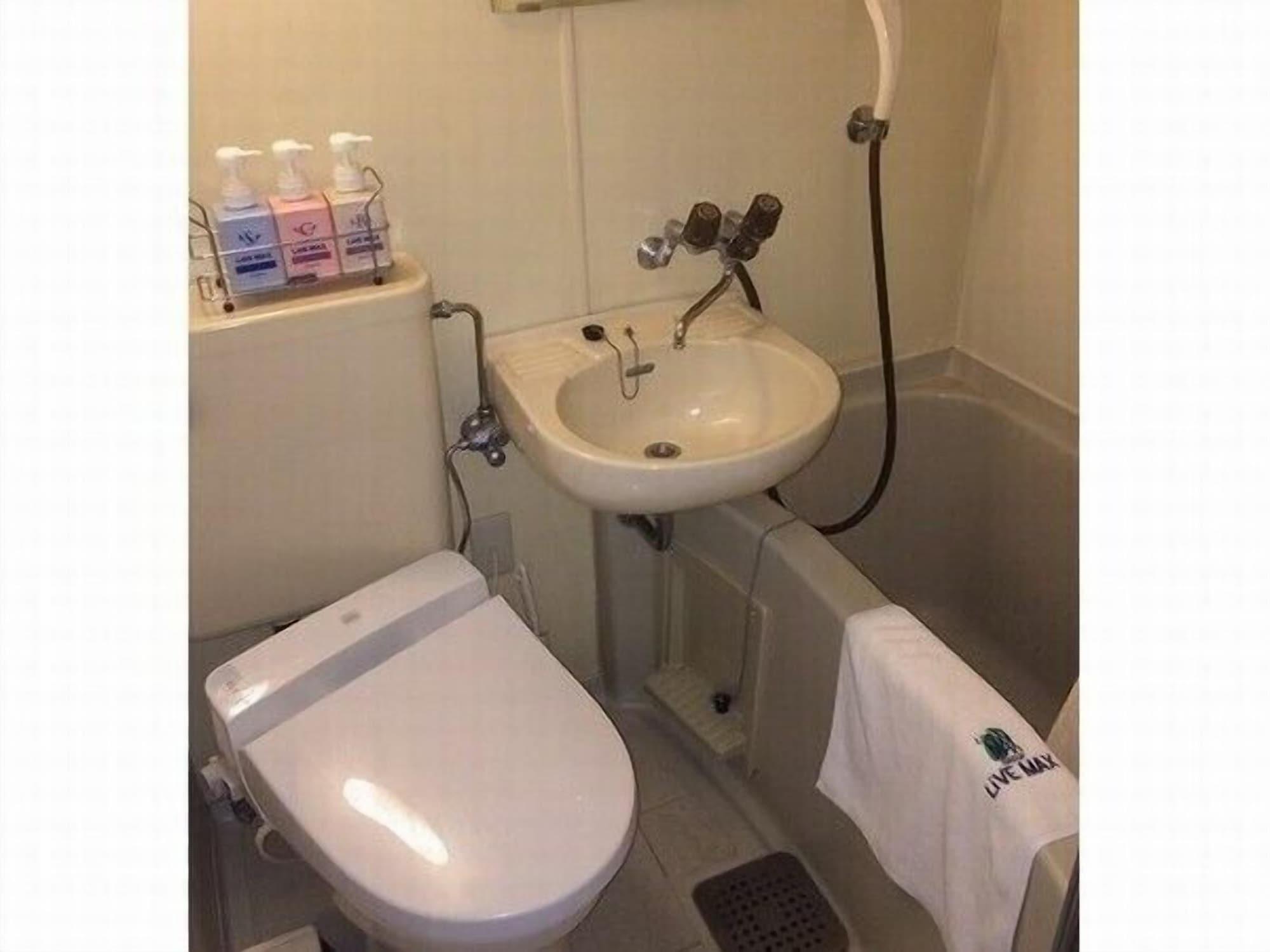 Hotel Livemax Budget Kawasaki Ekimae Kültér fotó